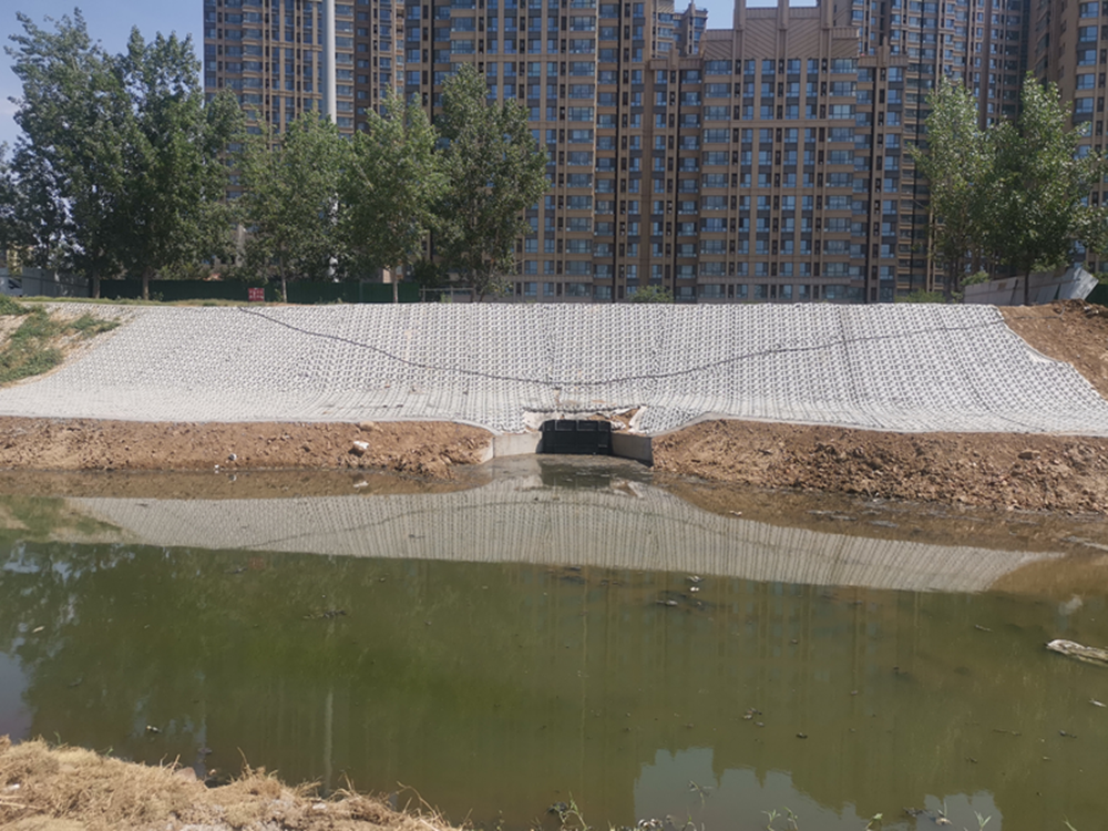 宏康路艺术小学周边排水管网改造项目暨魏河北路雨水渠入河AYX爱体育顺利完工